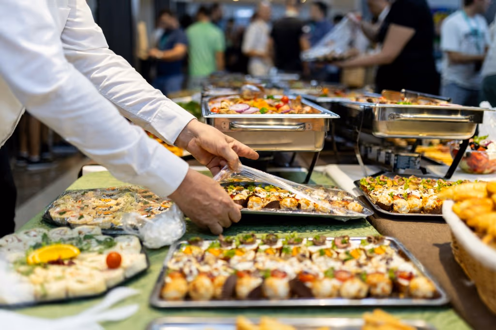 Gala Catering in Montreal, Making a Corporate Evening a Success